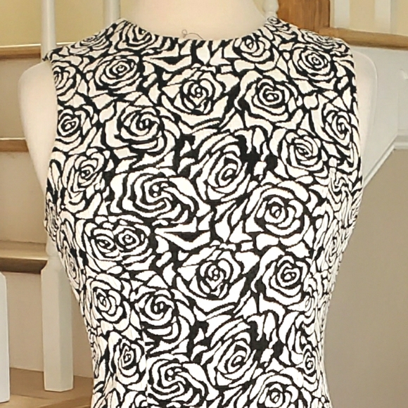 Forever 21 Fit n Flare Dress sz M - Picture 1 of 7